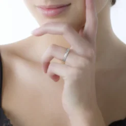 Alliance Laura Ruban Plat-Histoire d'Or New