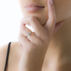 Bague Lily Or Blanc Quartz-Histoire d'Or