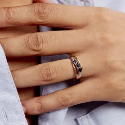 Histoire d'Or Bague Or Jaune Abelard Saphirs Diamants