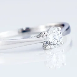 Histoire d'Or Bague Solitaire Fiona Or Blanc Diamant Synthetique