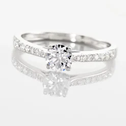Bague Solitaire Hemera Or Blanc Diamant Synthetique-Histoire d'Or Clearance