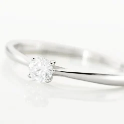 Histoire d'Or Bague Solitaire Or Blanc Fiona Diamant Synthétique