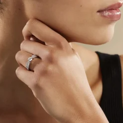 Histoire d'Or Bague Solitaire Stockholm Or Blanc Diamant Synthetique