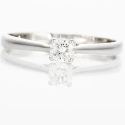 Histoire d'Or Bague Solitaire Victoria