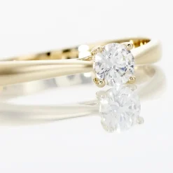 Bague Solitaire Victoria Or Jaune Diamant-Histoire d'Or Hot