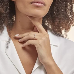 Histoire d'Or Bague Vrille Accompagnee