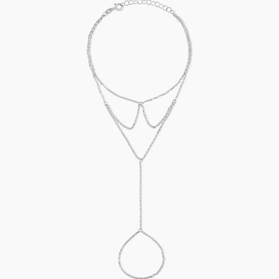 Histoire d'Or Bijou De Main Irina