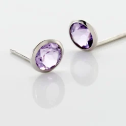 Boucles D'oreilles Puces Edy Serti Clos Or Blanc Amethyste-Histoire d'Or Hot