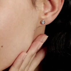 Boucles D'oreilles Puces Eden Serti Pneu Or Blanc Oxyde De Zirconium-Histoire d'Or Sale