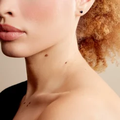 Boucles D'oreilles Puces Or Blanc Zubin Saphir-Histoire d'Or New