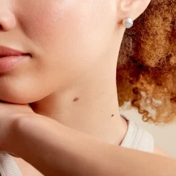 Histoire d'Or Boucles D'oreilles Puces Virgie