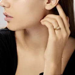 Histoire d'Or Chevalière Leyton Rectangle Or Jaune Oxyde De Zirconium