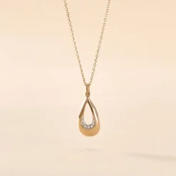 Histoire d'Or Collier Nirmala Or Jaune Diamant