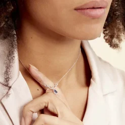 Histoire d'Or Collier Sissi Or Blanc Saphir Diamant