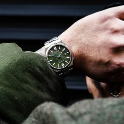 CITIZEN Montre Tsuyosa Nj0159 Kaki