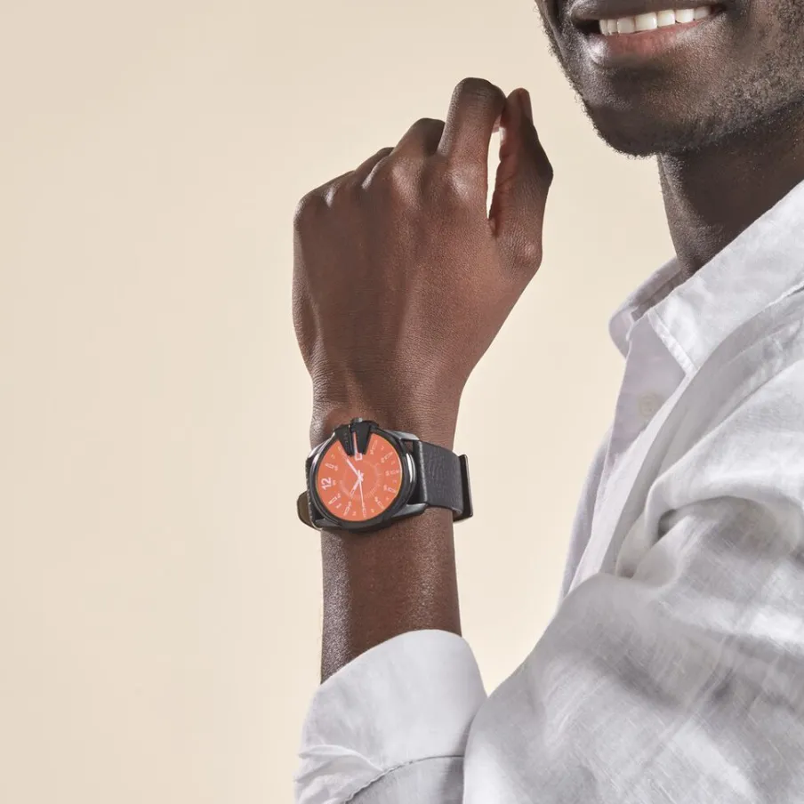 DIESEL Montre Master Chief 2 Tons