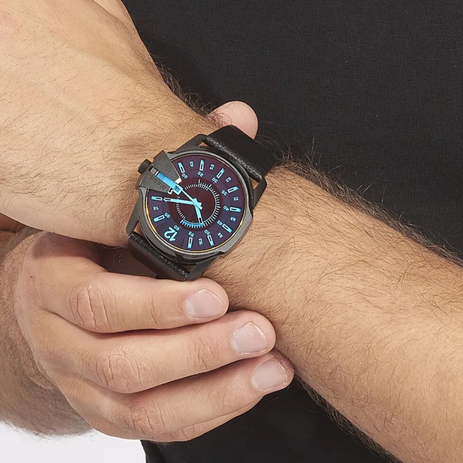 DIESEL Montre Master Chief 2 Tons